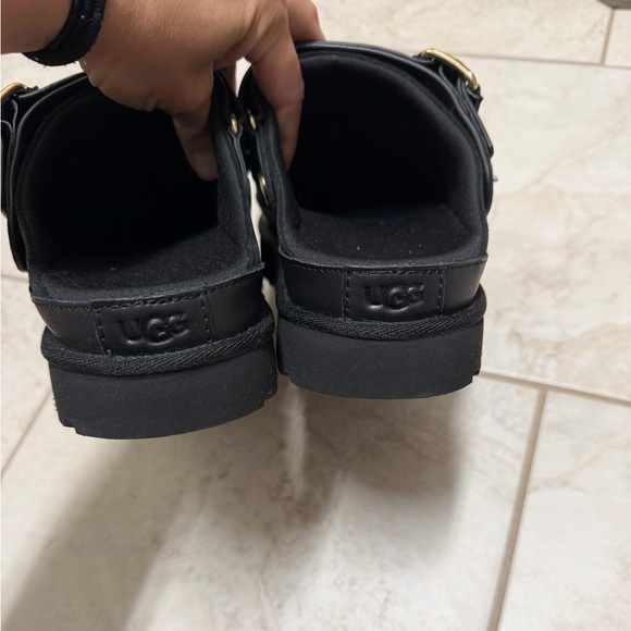 Ugg goldenstar clogs - Picture 3 of 4